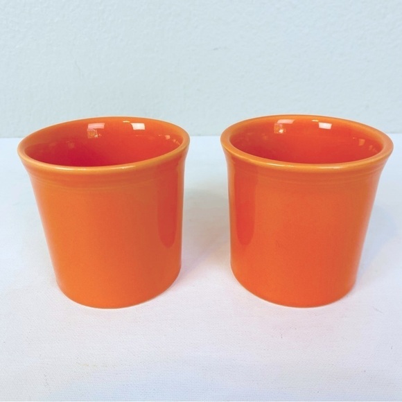 Set of 2 Homer Laughlin Fiesta Tangerine Orange Mugs 12oz - Picture 3 of 9